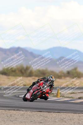 media/Nov-16-2025-Race Pace (Sun) [[8c5fa54630]]/Non Verified Riders (1st 20 Minutes)/5-Turn 15 (110pm)/